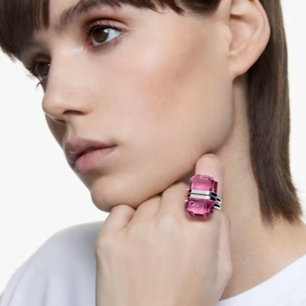 SWAROVSKI Lucent Ring Magnetic Closure, Pink, Rhodium Plated